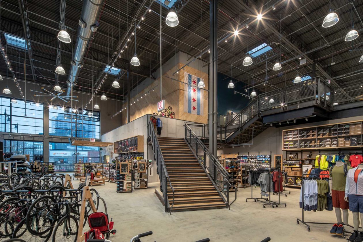 REI Lincoln Park Store - Chicago, IL - Sporting Goods, Camping Gear